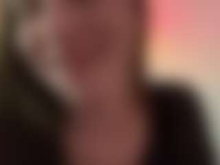 Live cam show with Beatrice - Nipple Piercings on LiveSexCams6