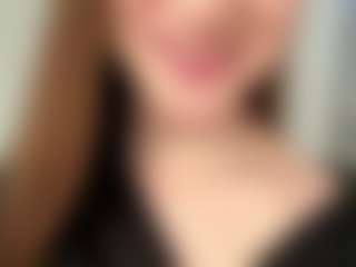 Live cam show with Beatrice - Nipple Piercings on Dolls Live