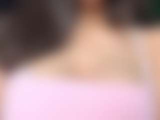 Live cam show with GildaLebeck - Nipple Piercings on Camsoda