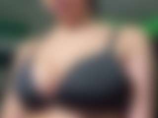 Live cam show with GildaLebeck - Athletic on SinfulBabes