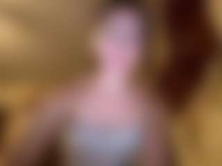 Lina's Live Sex Cam Show