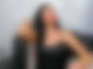 Live cam show with LorraBennett - Squirt Toys on madthumbs