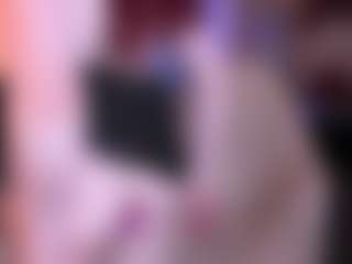 Live cam show with LucyGrayyy - Young Adult on Camsoda