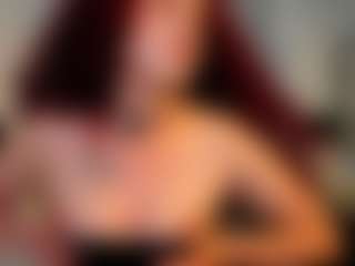 Live cam show with LucyGrayyy - White on madthumbs
