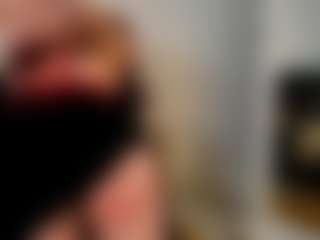 Live cam show with LucyGrayyy - Young Adult on infinitiblacc.com