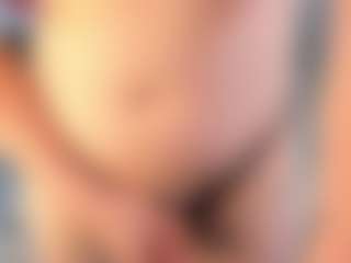 Live cam show with Lucy - White on Gym Cam Girls