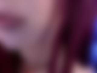 Live cam show with Lucy - Blue Eyes on xxxlivecams.org