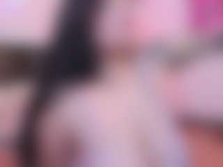 Live cam show with Lunaclarx - Teen (18+) on CamSodaAdn