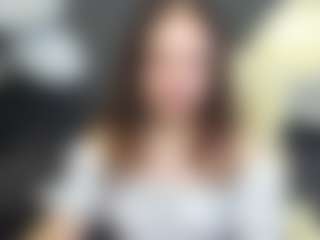 Live cam show with MelodiLady - Brown Hair Teen (18+) on livesuperchat.net