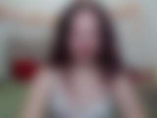 Live cam show with MelodiLady - Facial on Camsoda
