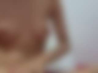 Mirza1992 MILF webcam performer live streaming