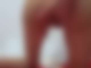 Mirza1992 MILF webcam performer live streaming