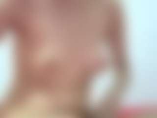 Mirza1992 MILF webcam performer live streaming