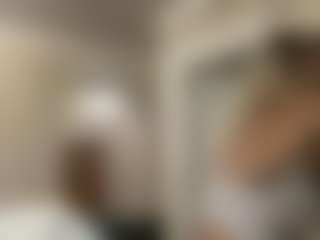 Live cam show with nikkiblackoo - Pegging on Hubzter Live