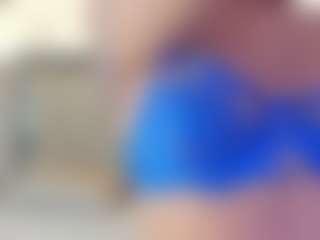 Scarlett-Saenz's Live Sex Cam Show