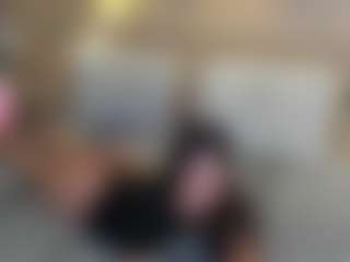 Scarlett-Saenz's Live Sex Cam Show