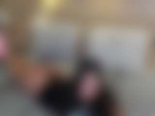 Scarlett-Saenz's Live Sex Cam Show