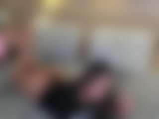 Scarlett-Saenz's Live Sex Cam Show