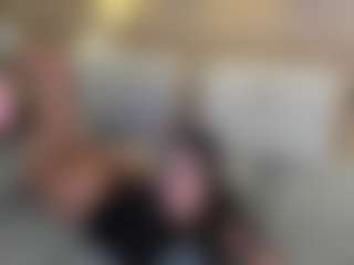 Scarlett-Saenz's Live Sex Cam Show