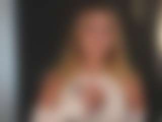 TeressaSieg's Live Sex Cam Show