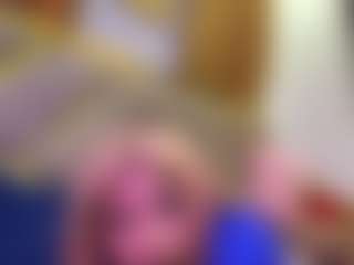 holywaterrrr's Live Sex Cam Show