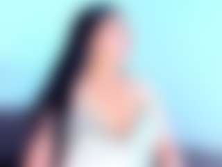 IssaSantanaa_3's Live Sex Cam Show