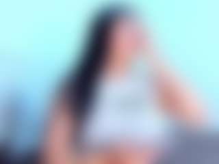 IssaSantanaa_3's Live Sex Cam Show
