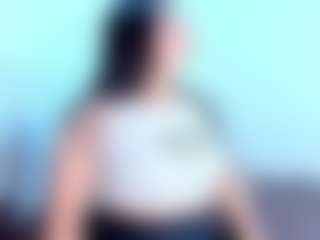 IssaSantanaa_3's Live Sex Cam Show