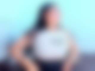 IssaSantanaa_3's Live Sex Cam Show