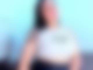 IssaSantanaa_3's Live Sex Cam Show