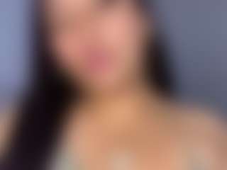 Live cam show with IssaSantanaa_3 - Anal on CamSodaAdn