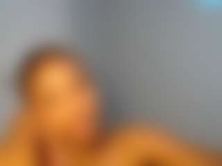 zeldanights's Live Sex Cam Show