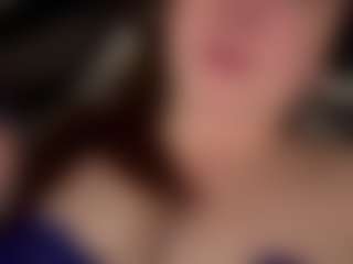 Live cam show with CarolynnHoehn - Blowjob Brown Hair on Camsoda
