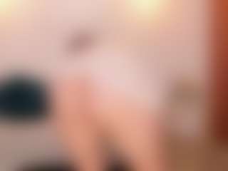 Cassie-Blake's Live Sex Cam Show