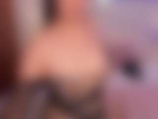 Cassie-Blake's Live Sex Cam Show