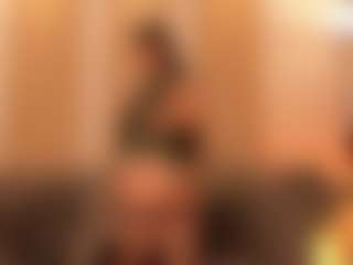 Live cam show with Cassie-Blake - Mature on Camsoda