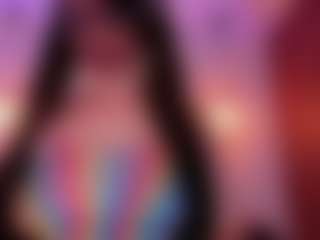Live cam show with Cassie-Blake - Thick on Camsoda
