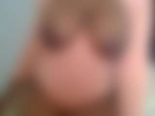 chelseamillz's Live Sex Cam Show