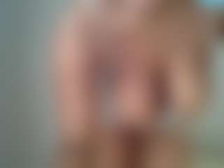 chelseamillz's Live Sex Cam Show