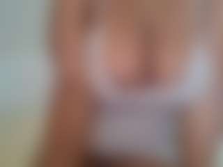 chelseamillz's Live Sex Cam Show
