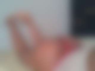 Live cam show with chelseamillz - Tease on Uber Horny