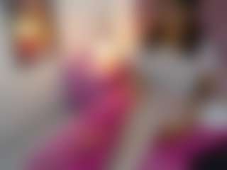 Live cam show with cloe-honny - Brown Eyes on Camsoda