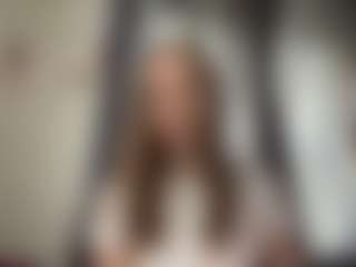 CorinnaVanlue's Live Sex Cam Show