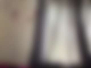 CorinnaVanlue's Live Sex Cam Show