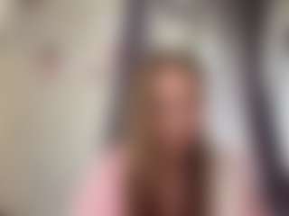 CorinnaVanlue's Live Sex Cam Show