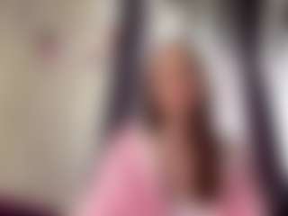 CorinnaVanlue's Live Sex Cam Show