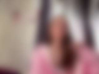 CorinnaVanlue's Live Sex Cam Show