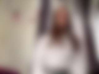 CorinnaVanlue's Live Sex Cam Show