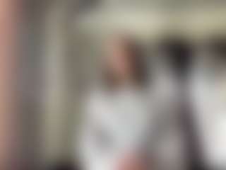 CorinnaVanlue's Live Sex Cam Show