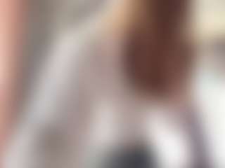 CorinnaVanlue's Live Sex Cam Show
